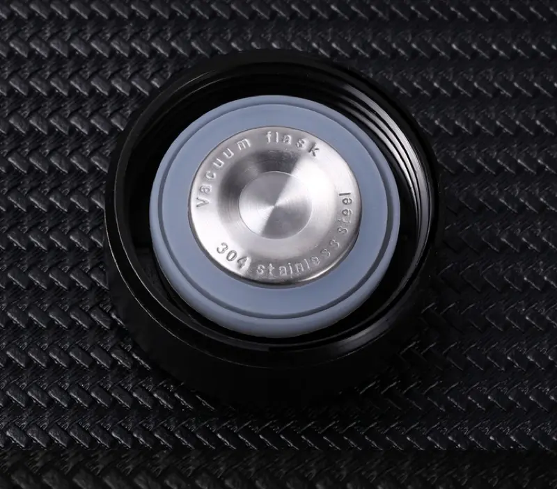 Smart Temperature Display Bottle thumbnail
