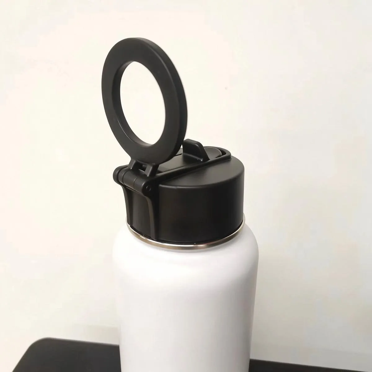 Magnetic-Lid Bottle with Phone Stand thumbnail